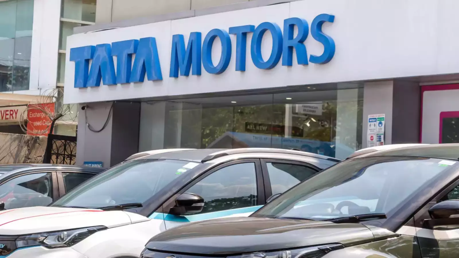 Tata Motors share price